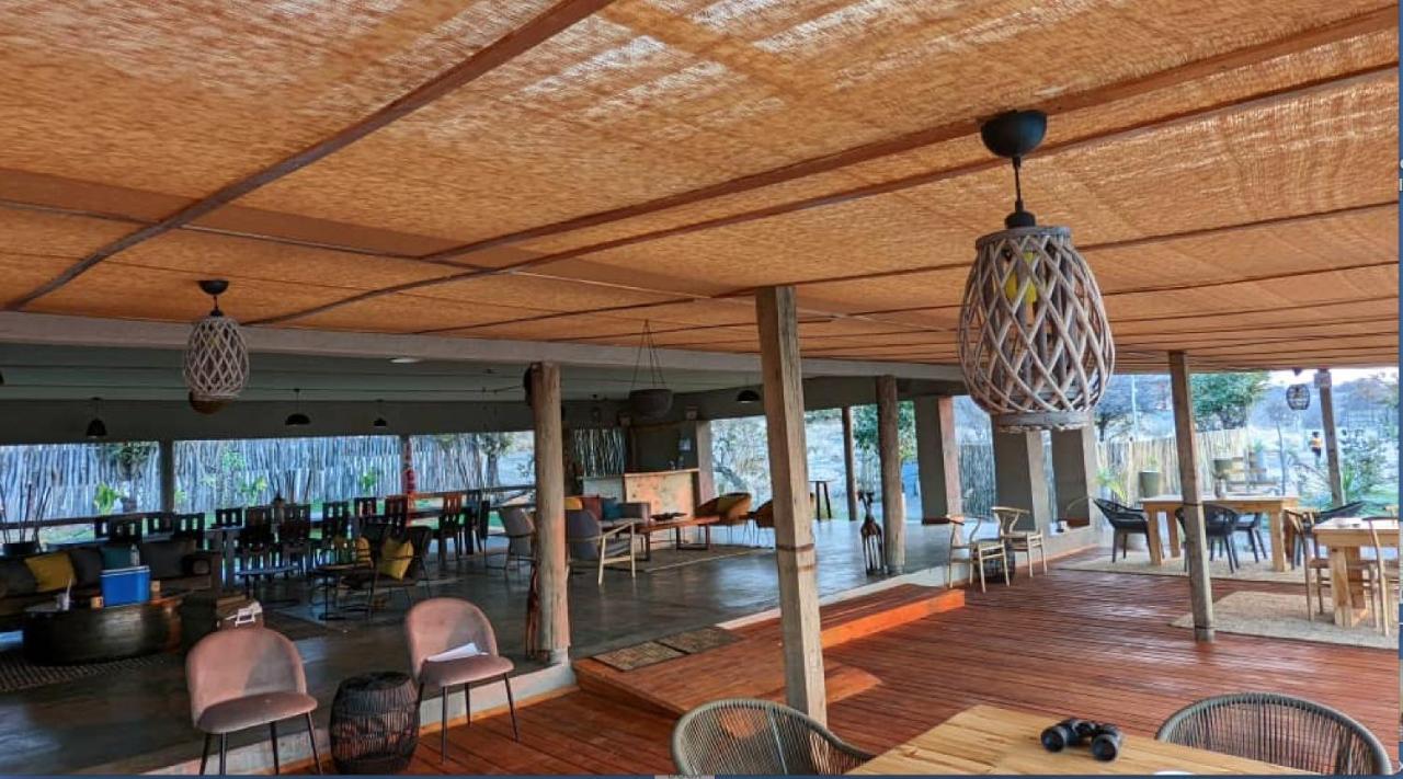 Muchenje Xhabe Safari Lodge Chobe מראה חיצוני תמונה